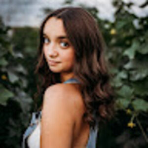 Meet your Posher, Lily